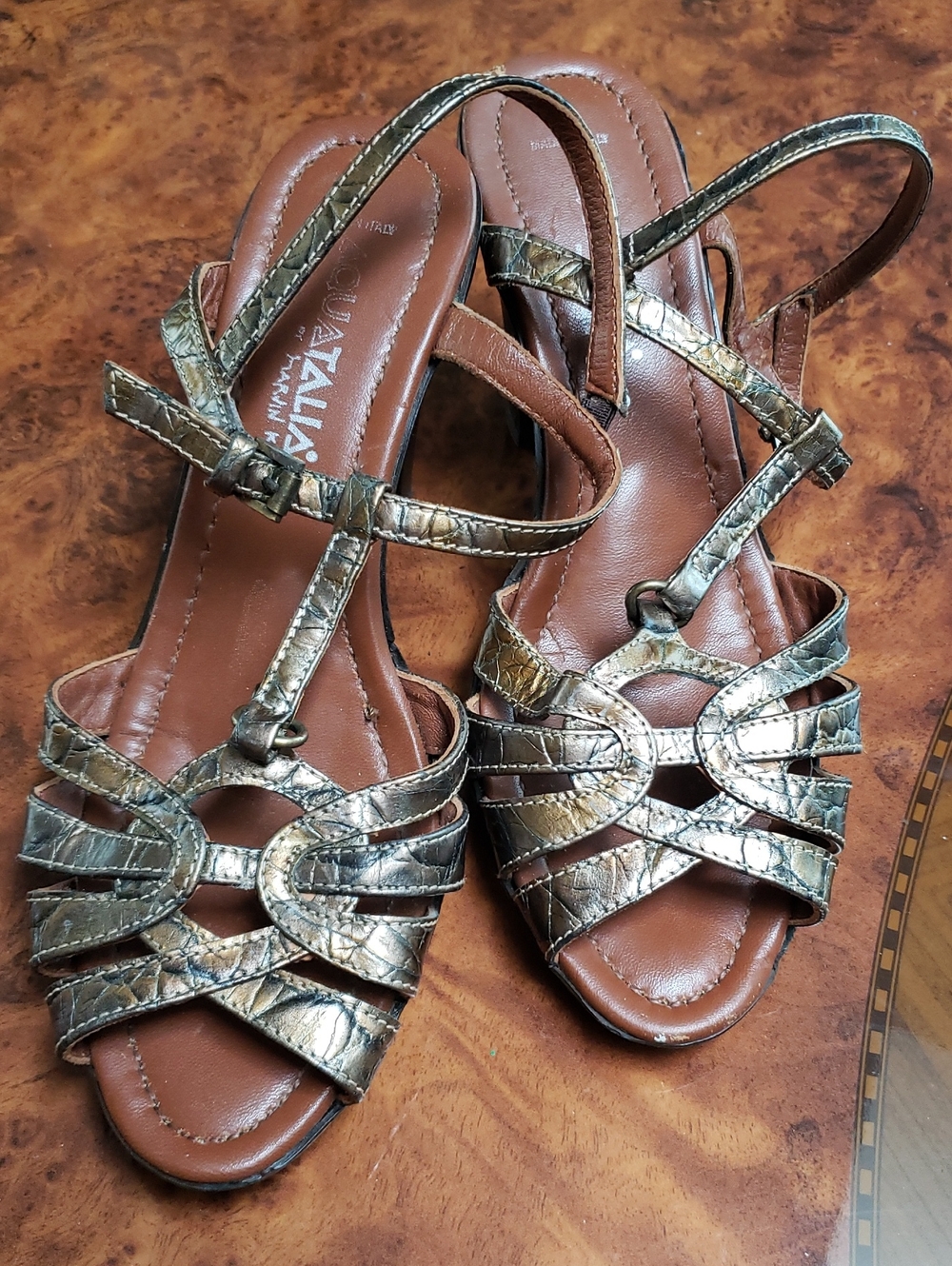 Aquatalia Leather Metallic Brown Strappy Women's Sandals. Sz.6